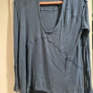 Free people size small blue thermal